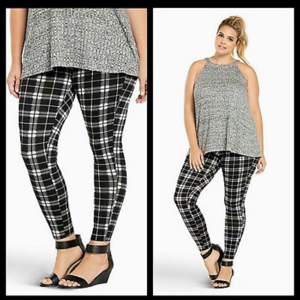 Torrid blue & black plaid leggings NWT size 3